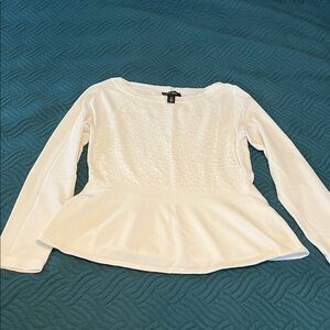 White House Black Market Textured White Sweater Size Medium